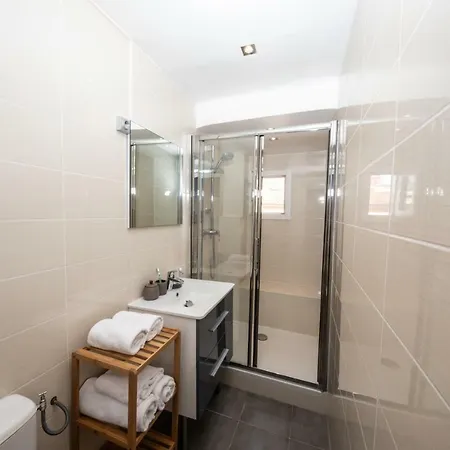 아파트 Belle Surprise Coeur De Ville, Cosy Avec Terrasse 칸느